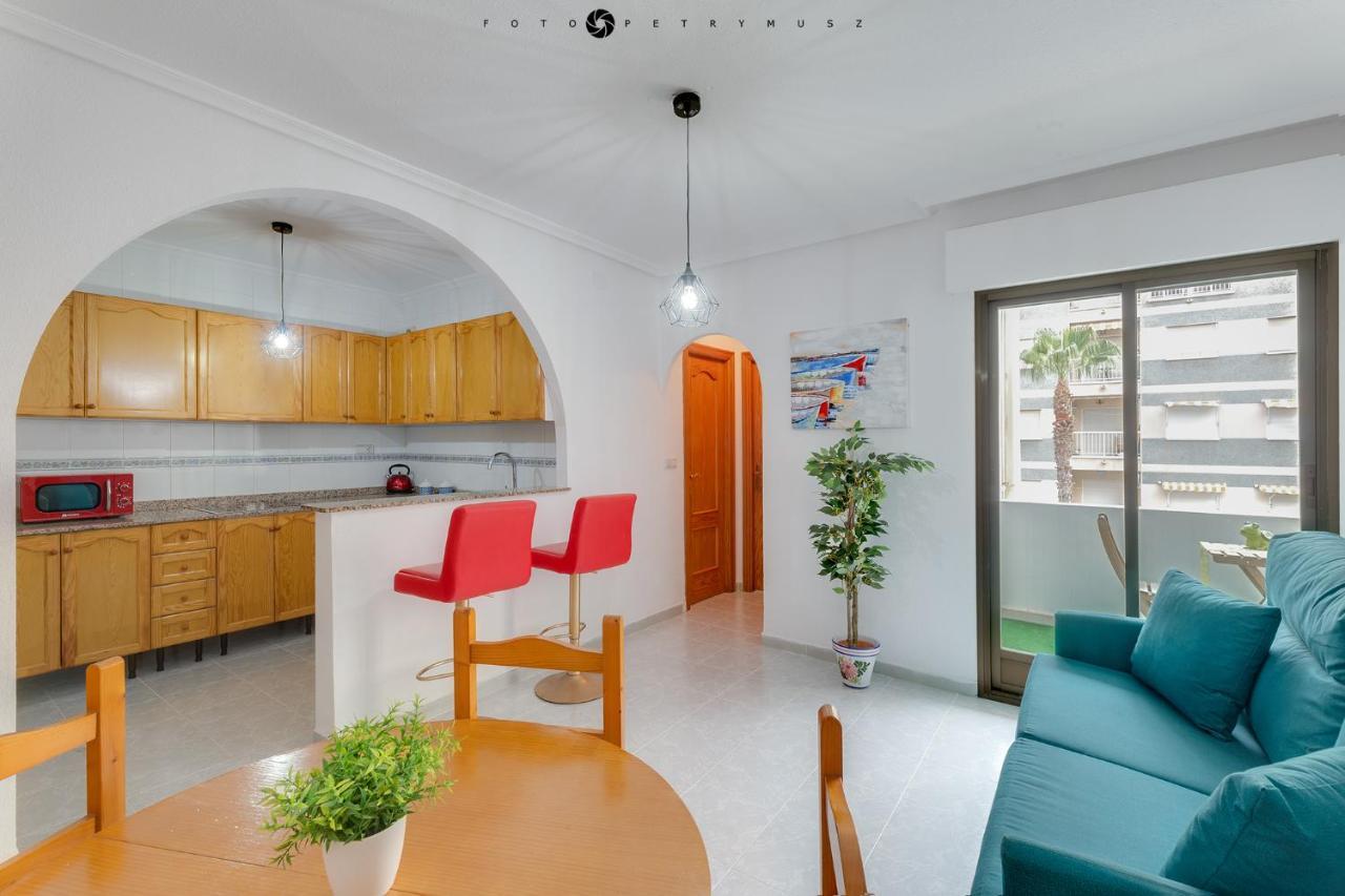 Colorful Apartment Torrevieja Zewnętrze zdjęcie